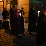 Liturgia stacyjna w Opolu. Procesja do katedry