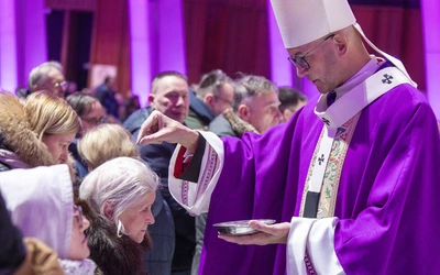 Abp Galbas: Bóg nigdy nie staje do nas plecami, lecz sercem