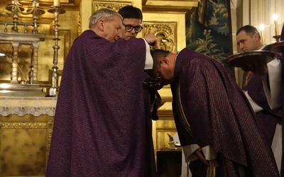 Kard. Ryś: Bóg nie potrafi żyć niepojednany z nami