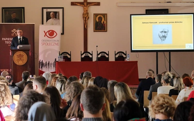 Jak chronić dzieci przed krzywdą? O tym opowiadali eksperci we Wrocławiu