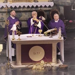 Między ołtarzem a Solidarnością