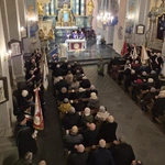 Między ołtarzem a Solidarnością