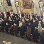 Między ołtarzem a Solidarnością