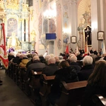 Między ołtarzem a Solidarnością