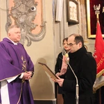 Między ołtarzem a Solidarnością