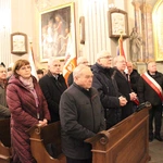 Między ołtarzem a Solidarnością