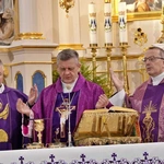 Kościół św. Macieja w Andrychowie. Modlitwa za osoby skrzywdzone wykorzystaniem seksualnym