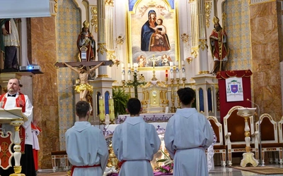 Andrychów razem z bp. Romanem Pindlem modlił się za osoby skrzywdzone