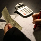 Sondaż: 33,2 proc. uważa, że ich poziom życia pogorszył się po wyborach; 28,2 proc. - przeciwnie