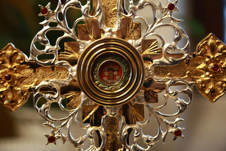 Ołpiny. Relikwie Krzyża Świętego