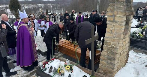 Pogrzeb ks. Kazimierza Piwowarczyka