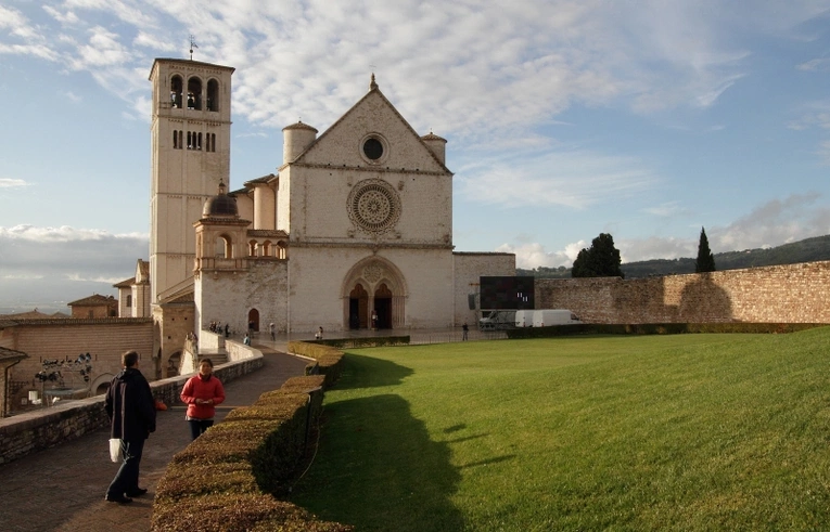 W Asyżu wystawiono szczątki św. Franciszka