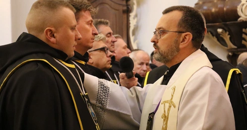 Płock. Miłosierdzie i krzyż papieskich rycerzy