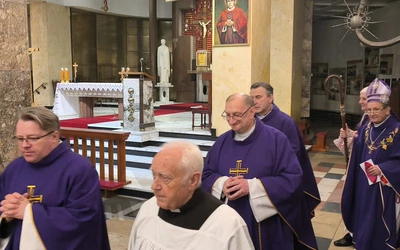 Wolność rodzi się w sercu. 44 lata temu ks. Jerzy Popiełuszko odprawił pierwszą Mszę św. za Polskę