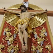 100 lat pod krzyżem