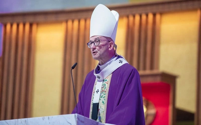 „Z całego serca życzę Wam, aby ten Wielki Post był naprawdę wielki. Nie bójmy się pustyni, bójmy się życia połowicznego, powierzchownego, bladego i byle jakiego” – zaapelował pasterz diecezji.