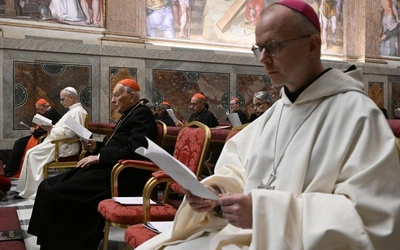 Przekazywać nadzieję – ostatnie rozważanie bp. Vardena podczas papieskich rekolekcji