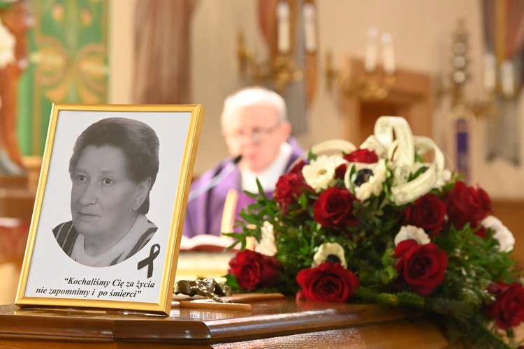Odeszła Helena Dojczewska