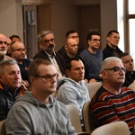 Kurs dla przyszłych nadzwyczajnych szafarzy Komunii Świętej