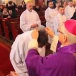 Pomogą rozdawać Komunię Świętą