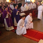 Pomogą rozdawać Komunię Świętą