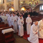 Pomogą rozdawać Komunię Świętą