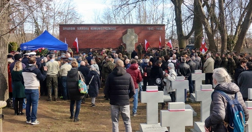 "Nie spoczniemy, dopóki każdy z nich nie zostanie zawołany po imieniu"