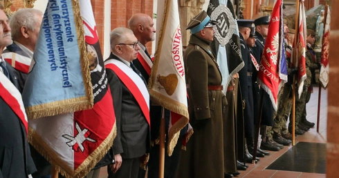 Modlitwa za żołnierzy niezłomnych w Bazylice św. Elżbiety we Wrocławiu