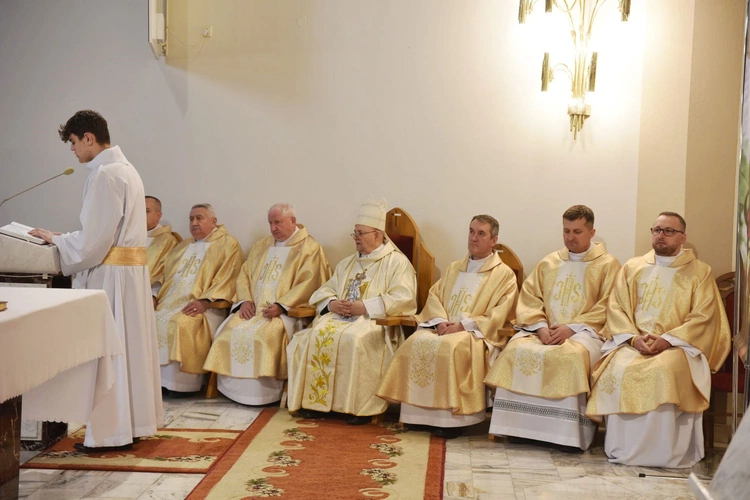 Św. Michał Archanioł w Długołęce-Świerkli