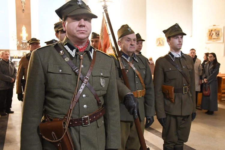 Tablicy ku czci żołnierzy 11 Grupy Operacyjnej NSZ