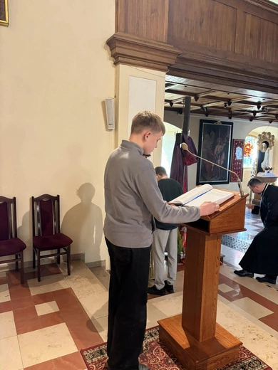 Pragną znać liturgię