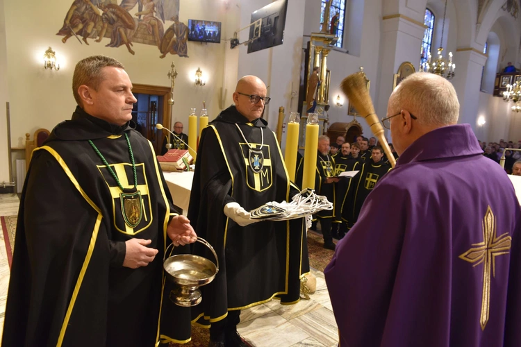 Chorągiew w Tymbarku