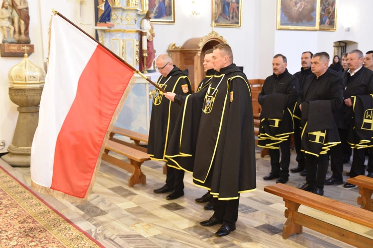 Chorągiew w Tymbarku