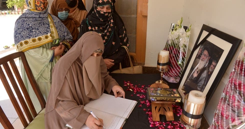 Iran: wybór nowego najwyższego przywódcy nie potrwa długo