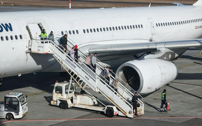 Lotnisko Chopina: 66 lotów do i z Bliskiego Wschodu anulowanych po eskalacji konfliktu w regionie