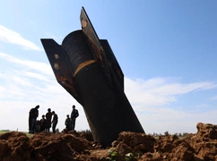 Kard. Parolin: wojny prewencyjne grożą podpaleniem świata