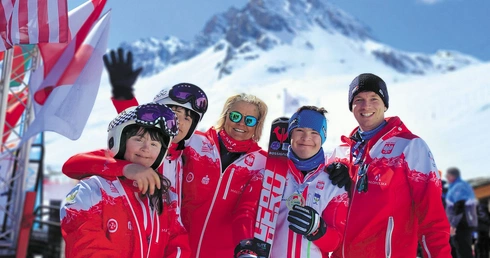 Narty bez ograniczeń. Jak była olimpijka zmienia życie dzieci z niepełnosprawnością