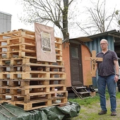 – Nabożeństwo prowadził dla nas już trzykrotnie bp Jacek Kiciński. Każdy może dołączyć do modlitwy. Zapraszamy w Wielki Piątek na 15.00 – mówi D. Dobrowolski.
