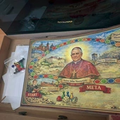 Obchody odbywają się co roku w okolicy rocznicy urodzin arcybiskupa, które miały miejsce 11 lutego 1858 roku. Na zdjęciu jedna z tegorocznych prac konkursowych.