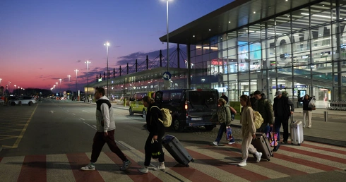 Wystartowały samoloty Sił Powietrznych RP; wesprą ewakuację Polaków z Bliskiego Wschodu