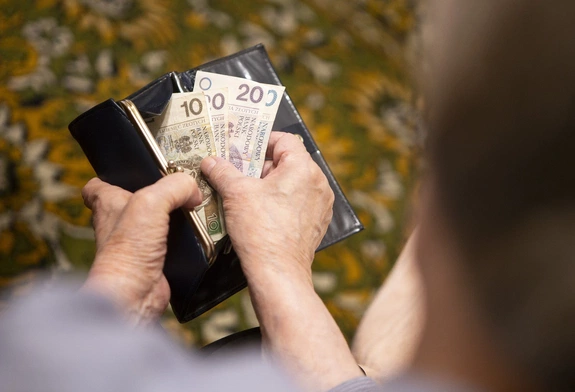 Badanie: co czwarta kobieta nie ma żadnych oszczędności