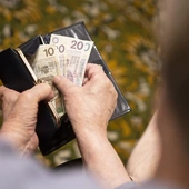 Badanie: co czwarta kobieta nie ma żadnych oszczędności