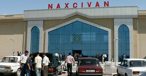 Azerbejdżan: MSZ wezwało ambasadora Iranu po irańskim ataku na lotnisko i szkołę