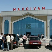 Azerbejdżan: MSZ wezwało ambasadora Iranu po irańskim ataku na lotnisko i szkołę