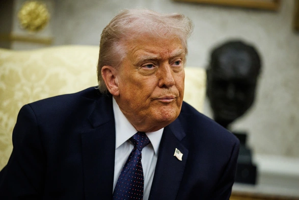 Donald TRump