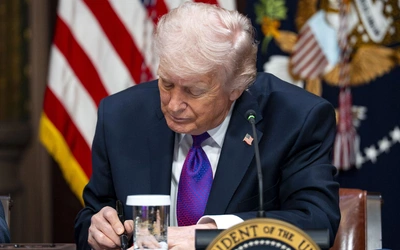 Trump wyklucza inwazję lądową na Iran, ale nie zmienia celu ataku: Amerykanie chcą zmienić władze w Teheranie