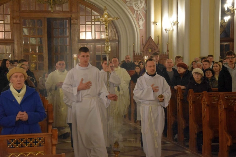 Modlitwa za maturzystów II LO w Radomiu