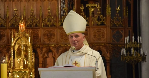 Modlitwa za maturzystów II LO w Radomiu