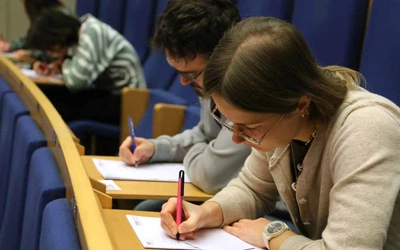 Krakowskie dyktando, czyli nowe reguły i nowe pułapki