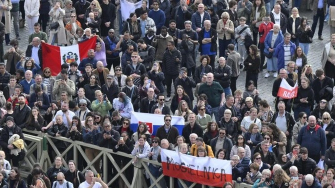 Papież: jednakowa godność mężczyzn i kobiet oparta na Ewangelii
